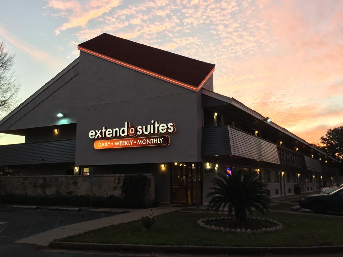 Extend-A-Suites Mobile North Экстерьер фото